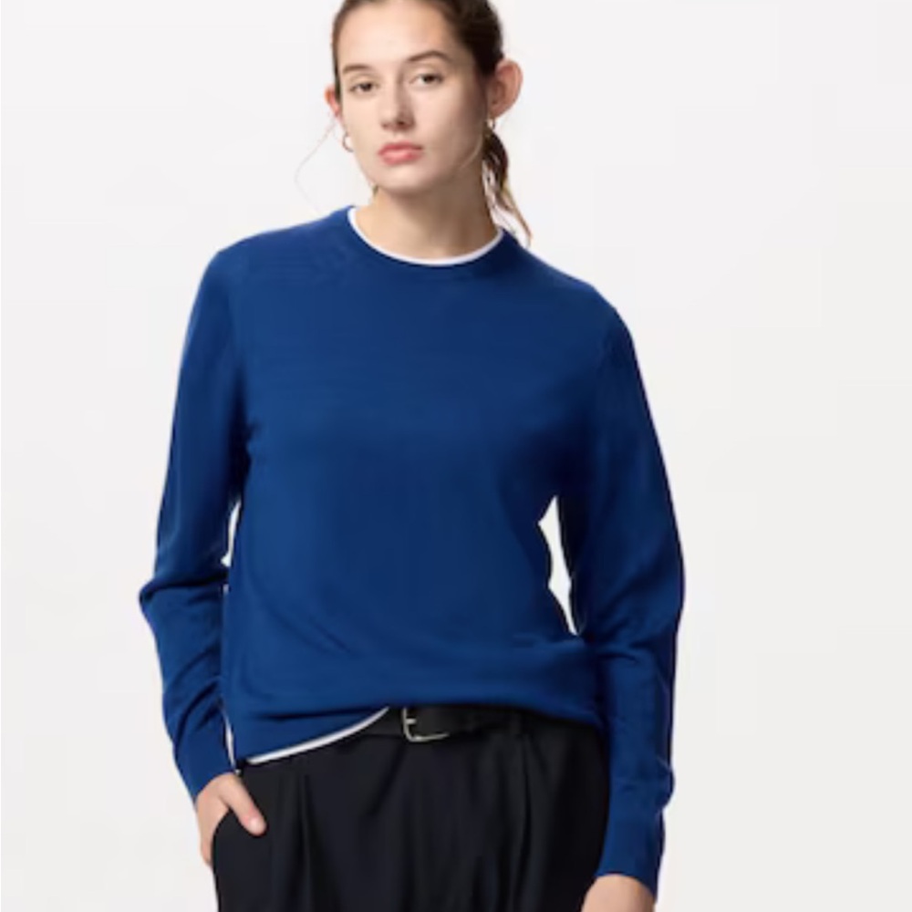 Uniqlo blue merino wool sweater